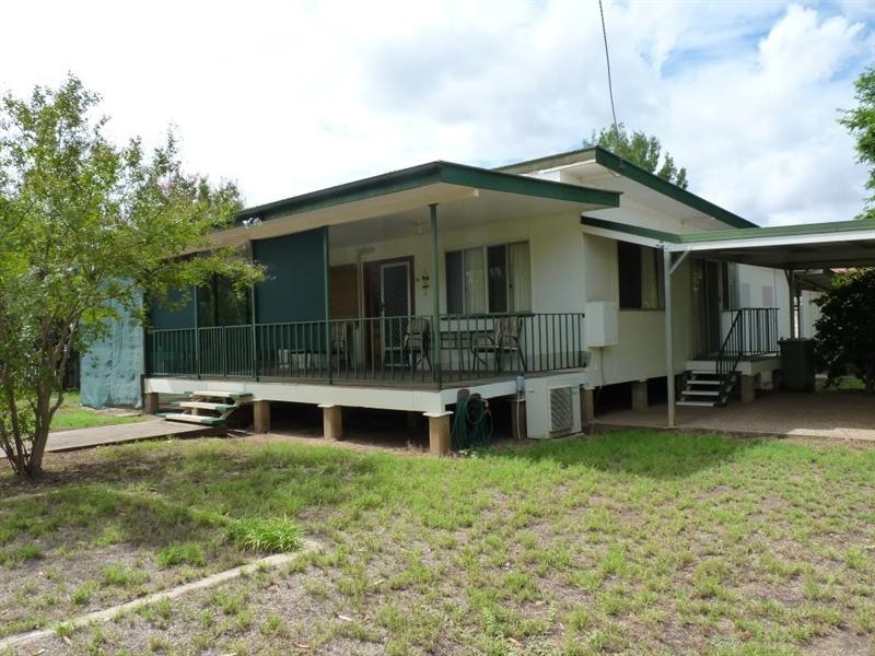 21 Weatherall Street, St George QLD 4487