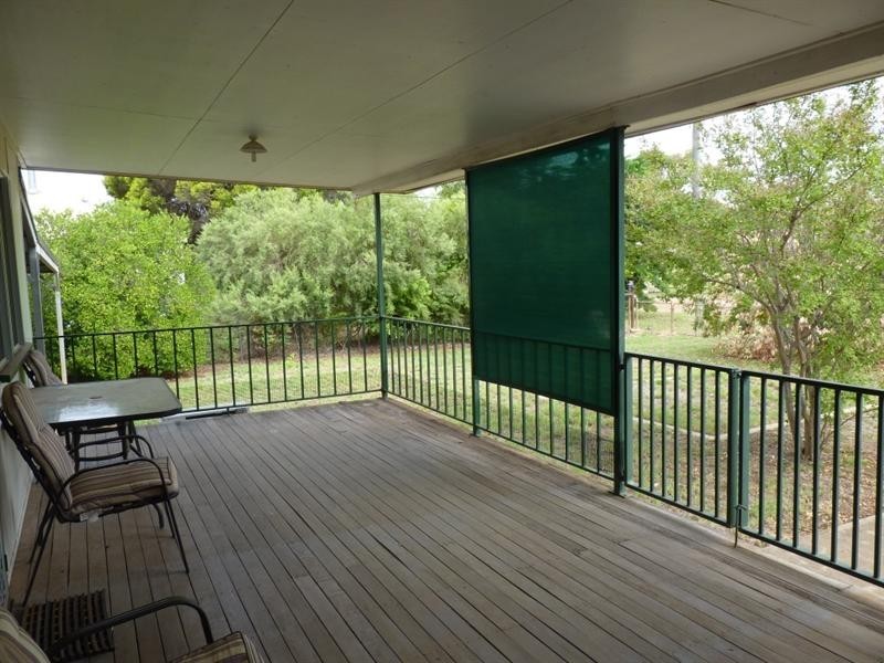 21 Weatherall Street, St George QLD 4487