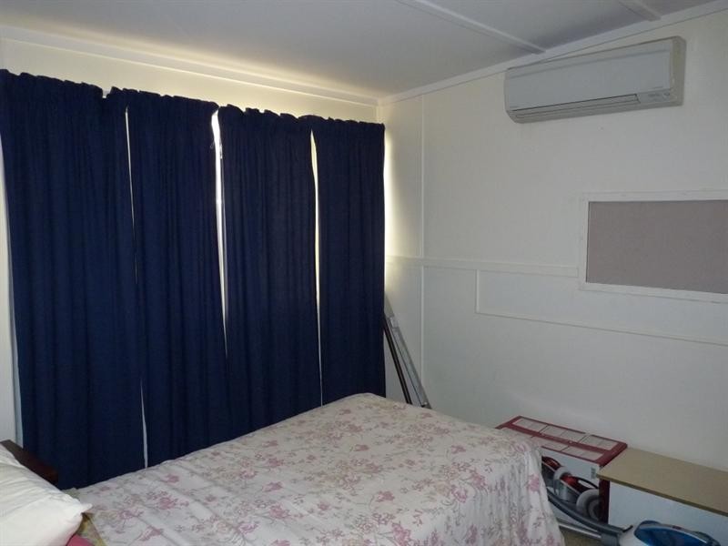 21 Weatherall Street, St George QLD 4487