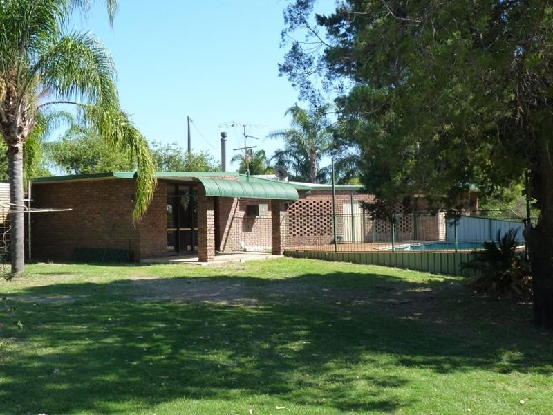 32-38 Bowen Street, St George QLD 4487