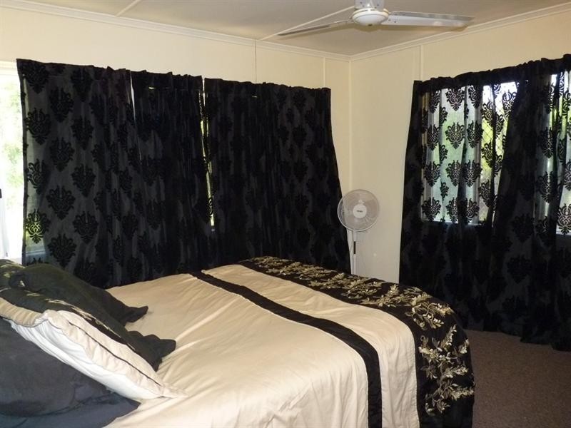 35 Kenny Lane, St George QLD 4487