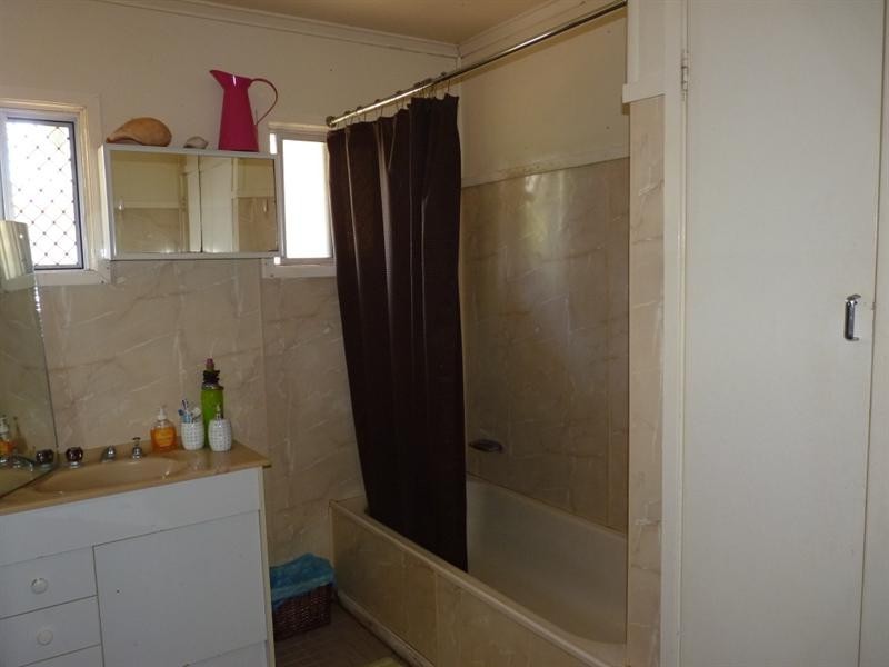 35 Kenny Lane, St George QLD 4487