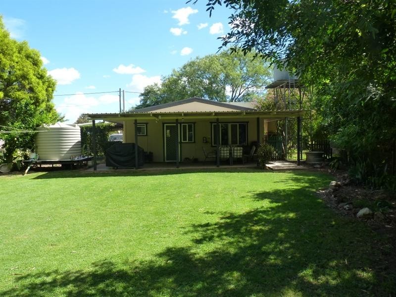 35 Kenny Lane, St George QLD 4487