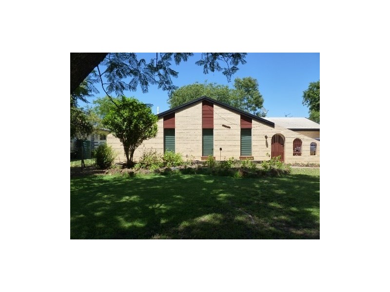 52 Murchison Street, St George QLD 4487