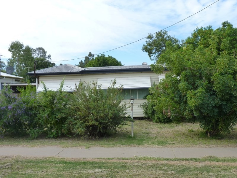 29 Roe Street, St George QLD 4487