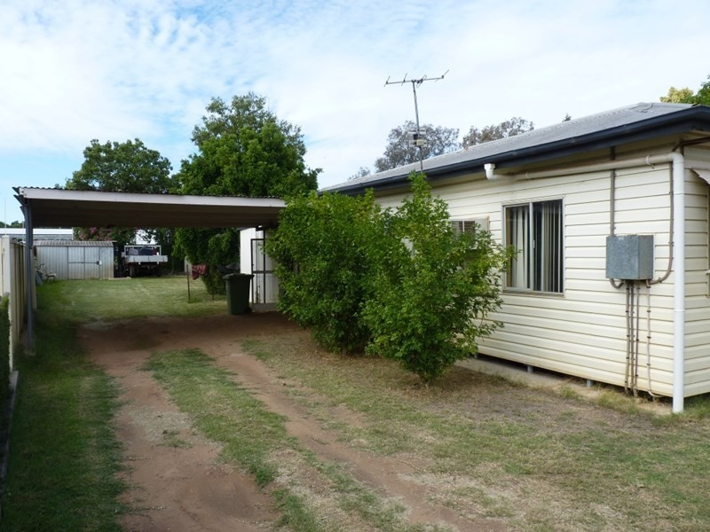 29 Roe Street, St George QLD 4487