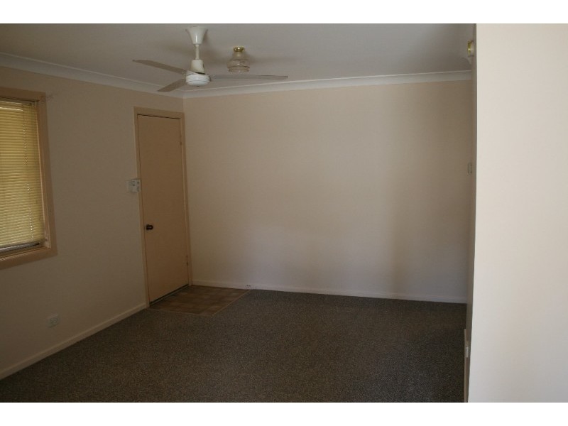 4 Elizabeth Street, St George QLD 4487