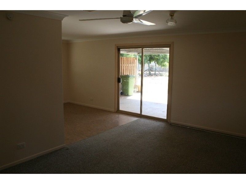 4 Elizabeth Street, St George QLD 4487