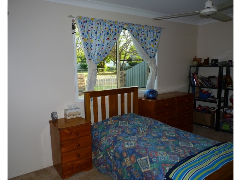 8 Hill Street, St George QLD 4487