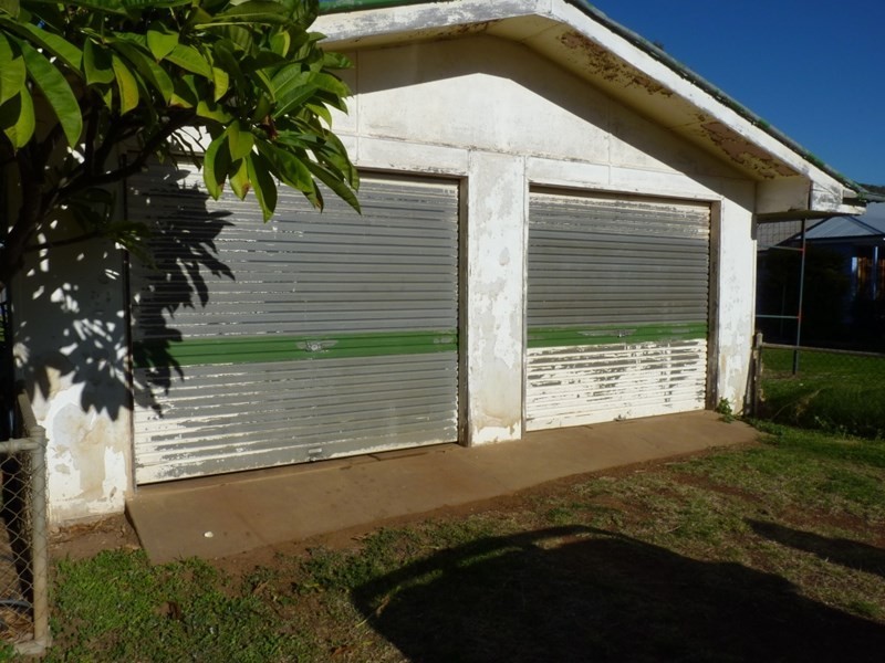 2/14 Hutt, St George QLD 4487