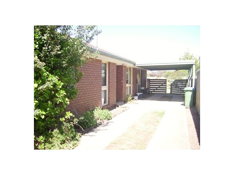 13 Edward Court, Hastings VIC 3915