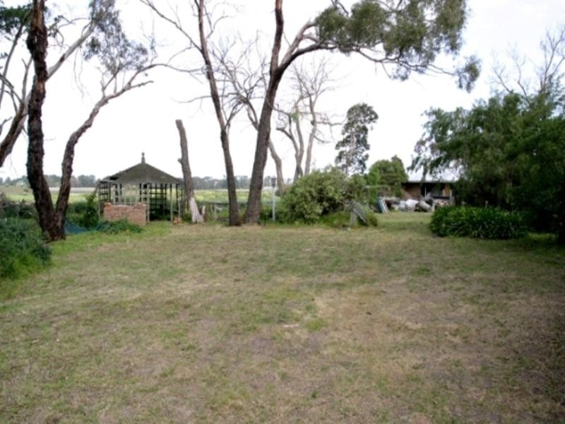 21-23 Central Avenue, Tyabb VIC 3913