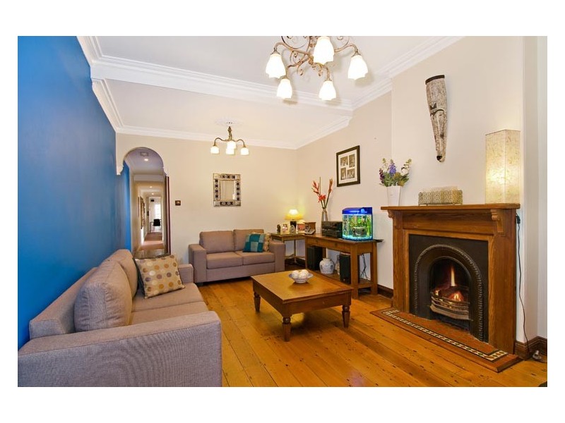 220 Edgeware Road, Newtown NSW 2042