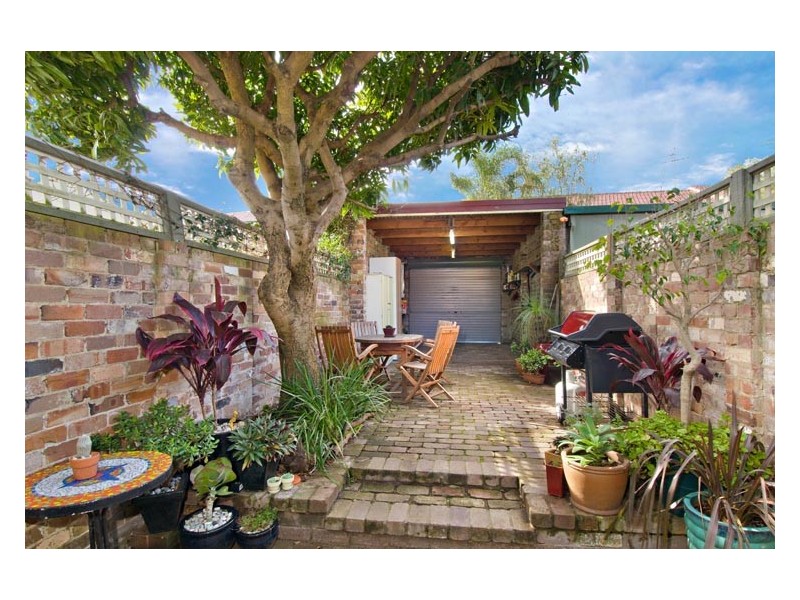 220 Edgeware Road, Newtown NSW 2042