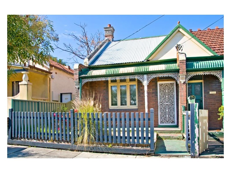 132 Unwins Bridge Road, St Peters NSW 2044