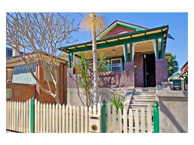 35 Victoria Street, Lewisham NSW 2049