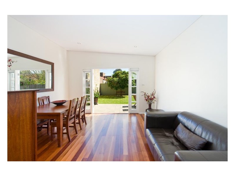 19 Brown Street, St Peters NSW 2044