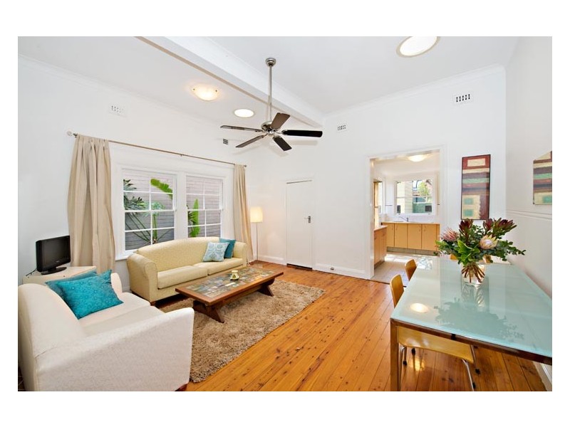 11 Grove Street, St Peters NSW 2044