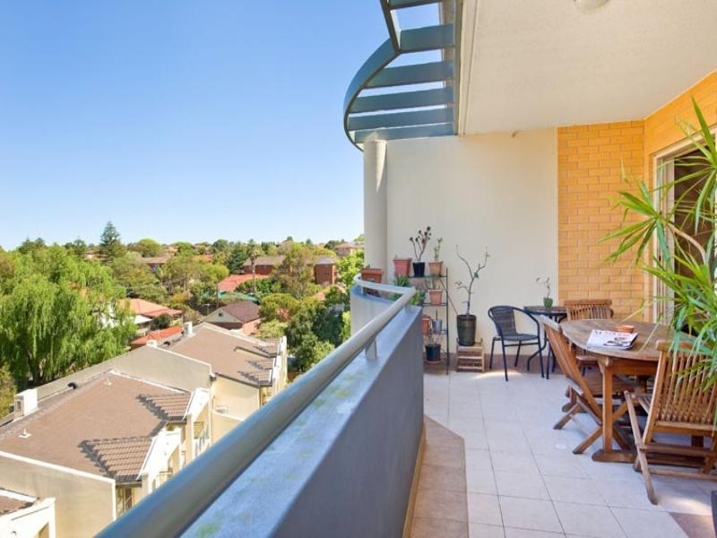 33/98 Chandos Street, Ashfield NSW 2131