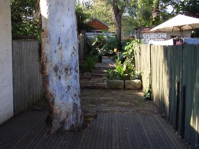 18 Florence Street, St Peters NSW 2044