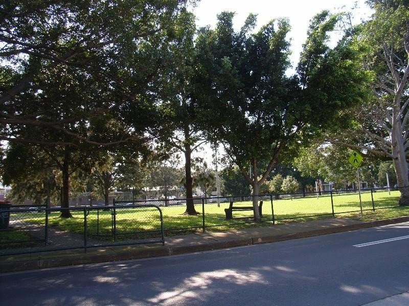 18 Florence Street, St Peters NSW 2044