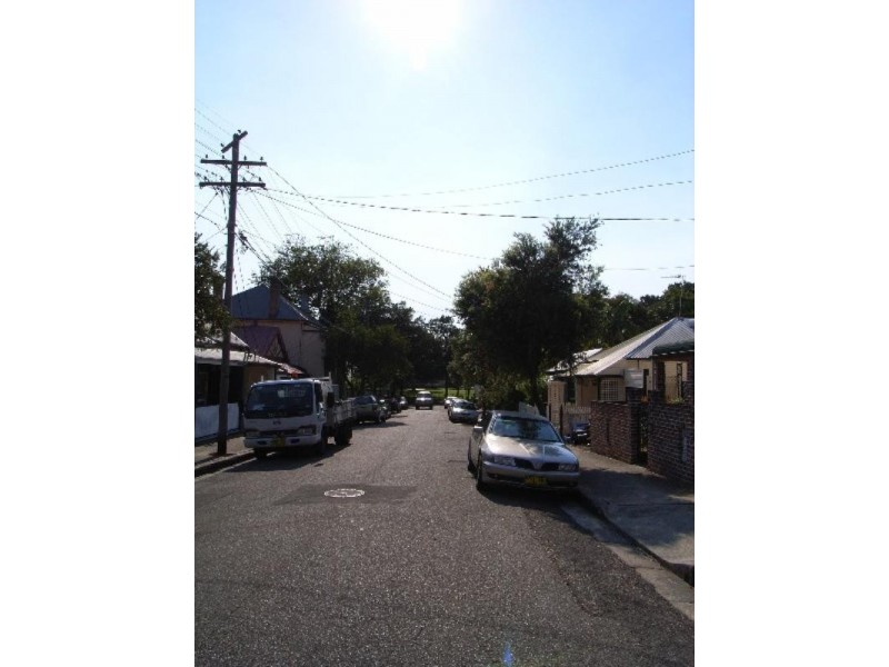 18 Florence Street, St Peters NSW 2044