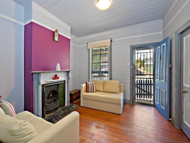 70 Grove Street, St Peters NSW 2044