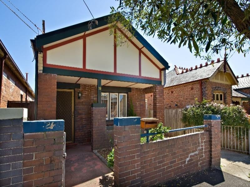 19 Brown Street, St Peters NSW 2044