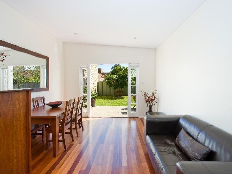 19 Brown Street, St Peters NSW 2044