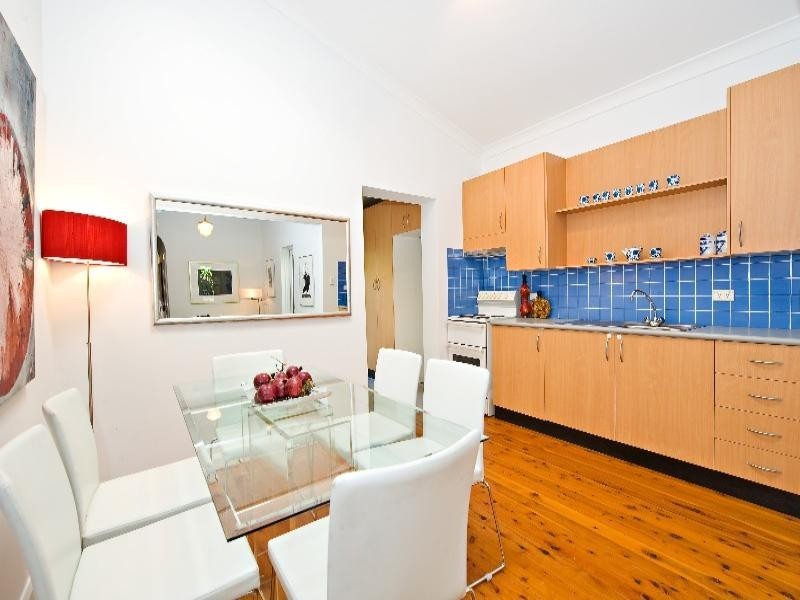 2a Commodore Street, Newtown NSW 2042