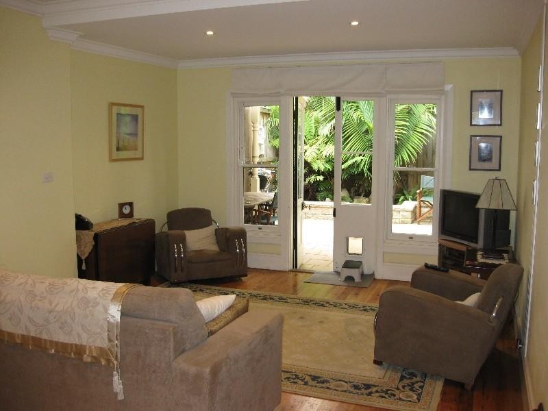 61 Simmons Street, Enmore NSW 2042