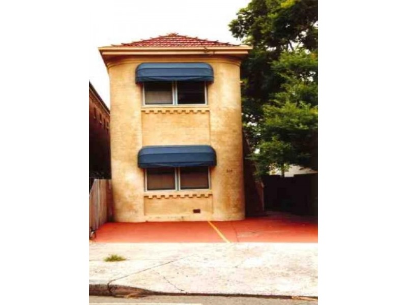 1/209 New Canterbury Road, Petersham NSW 2049