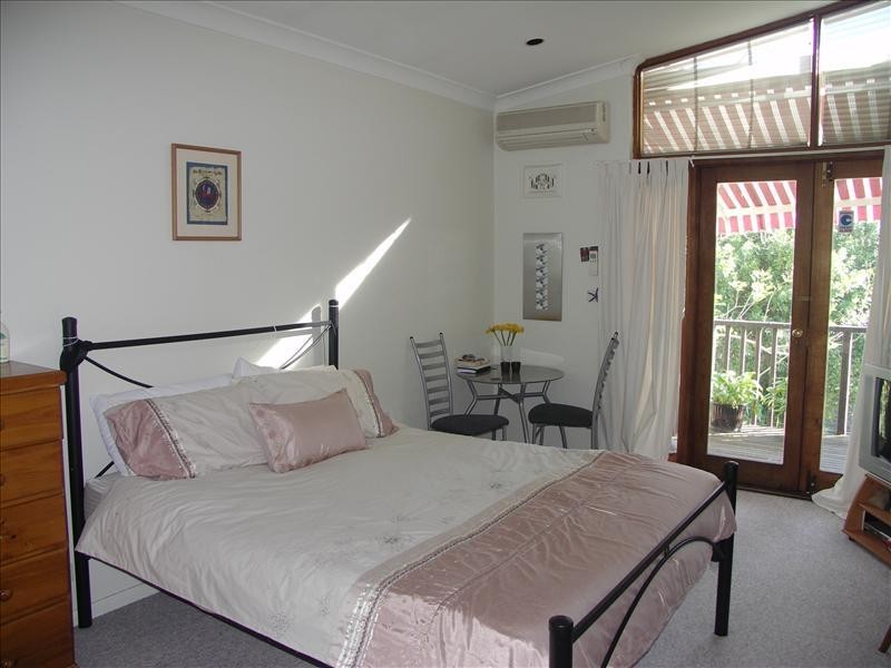 16 Colbourne Avenue, Glebe NSW 2037