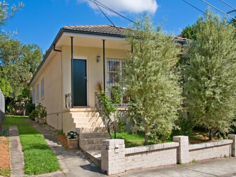 133 Trafalgar Street, Newtown NSW 2042