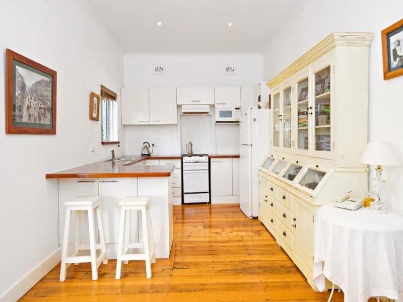 106 Railway Avenue, Stanmore NSW 2048