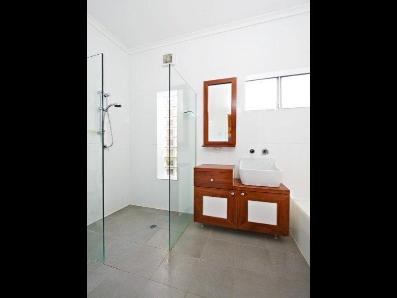 106 Railway Avenue, Stanmore NSW 2048