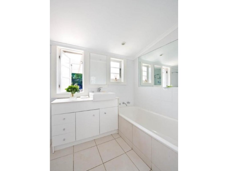 61 Goodsell Street, St Peters NSW 2044