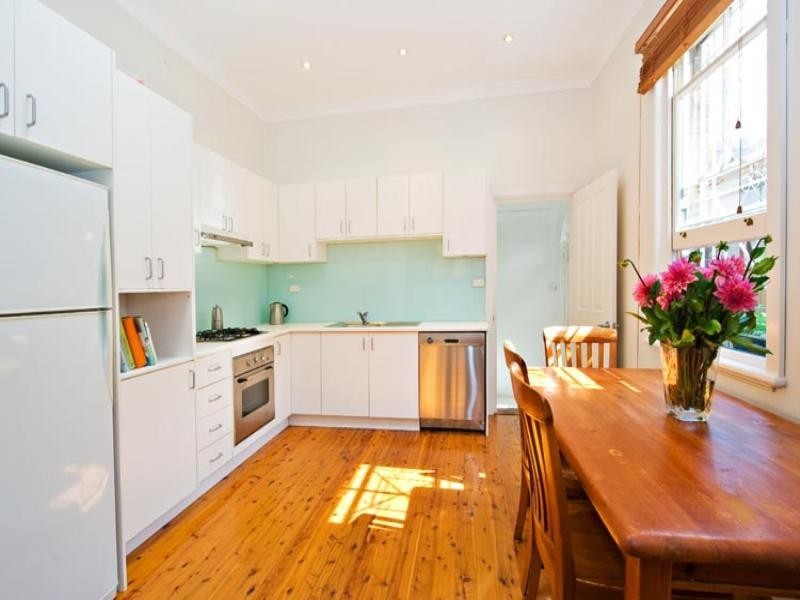 61 Goodsell Street, St Peters NSW 2044