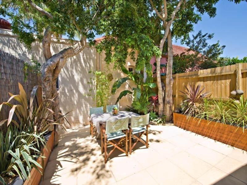 32 Emily Street, Leichhardt NSW 2040