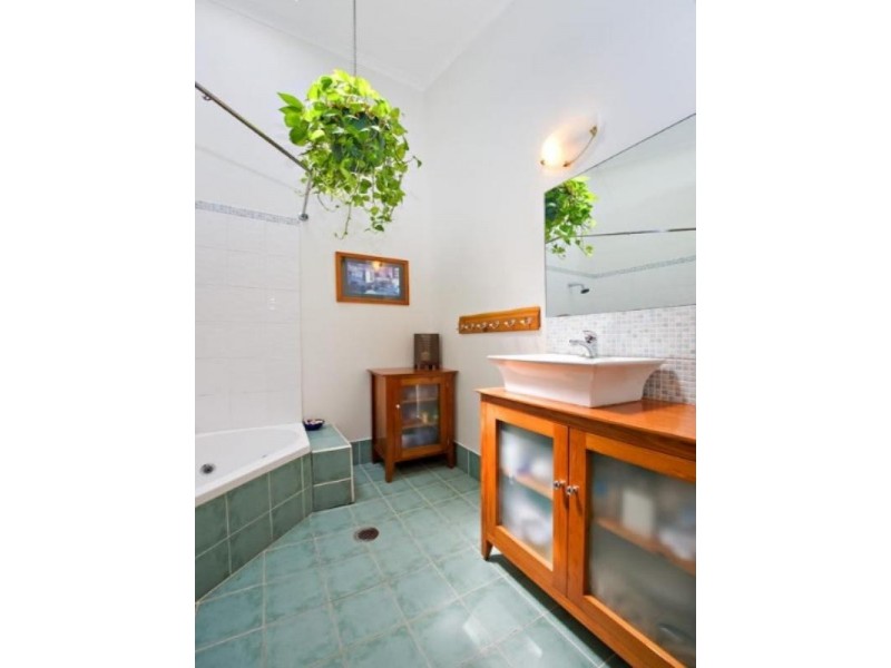 32 Emily Street, Leichhardt NSW 2040