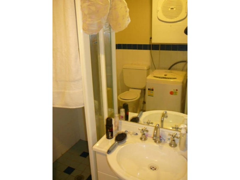 8/1 Linthorpe Street, Newtown NSW 2042