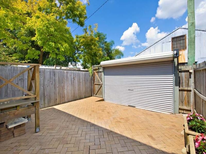 16 Gordon Street, Marrickville NSW 2204