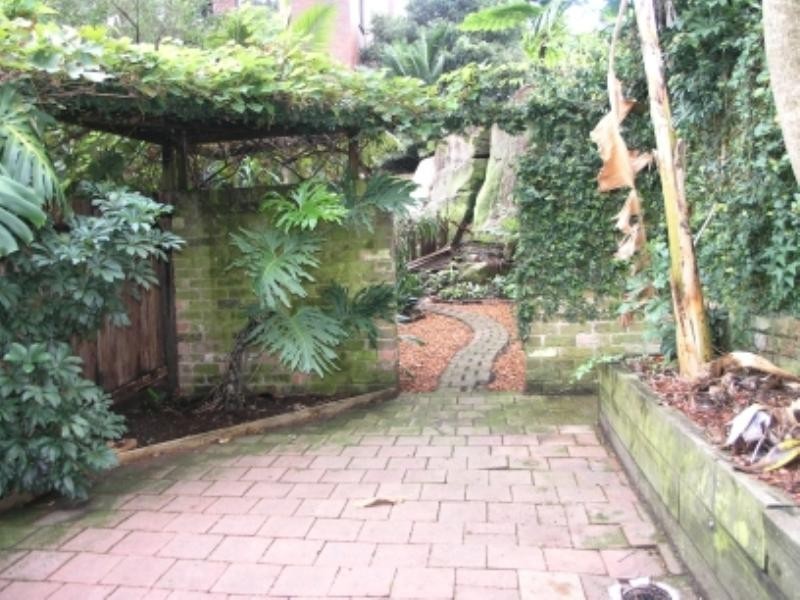 13 Creek Street, Forest Lodge NSW 2037