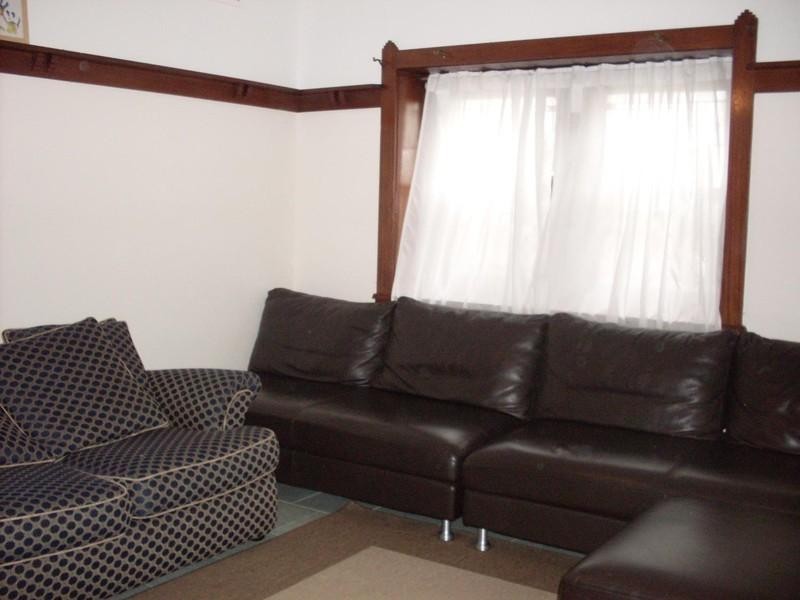 33 Wolli Avenue, Earlwood NSW 2206