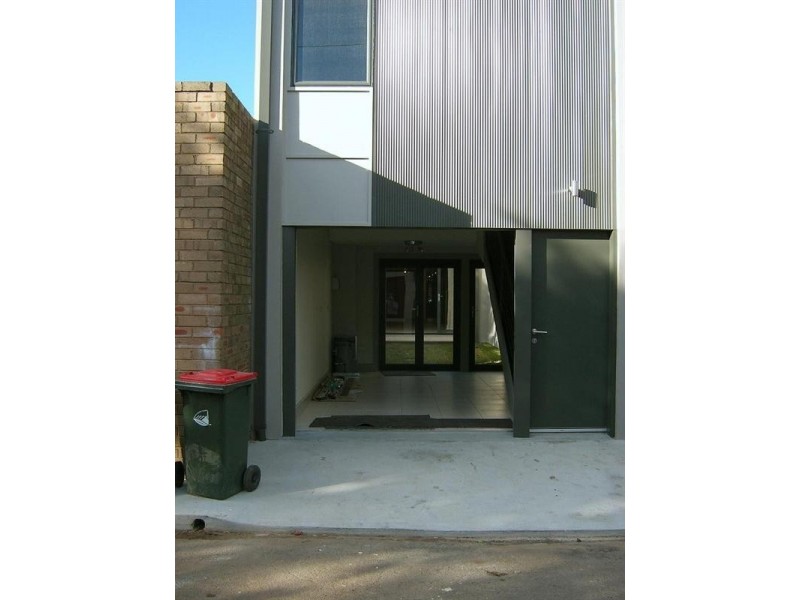 1/81 Kingsclear Road, Alexandria NSW 2015