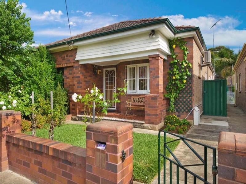 34 Hollands Avenue, Marrickville NSW 2204