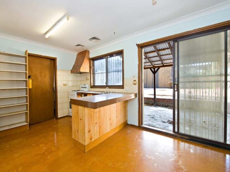 13 Edith Street, St Peters NSW 2044