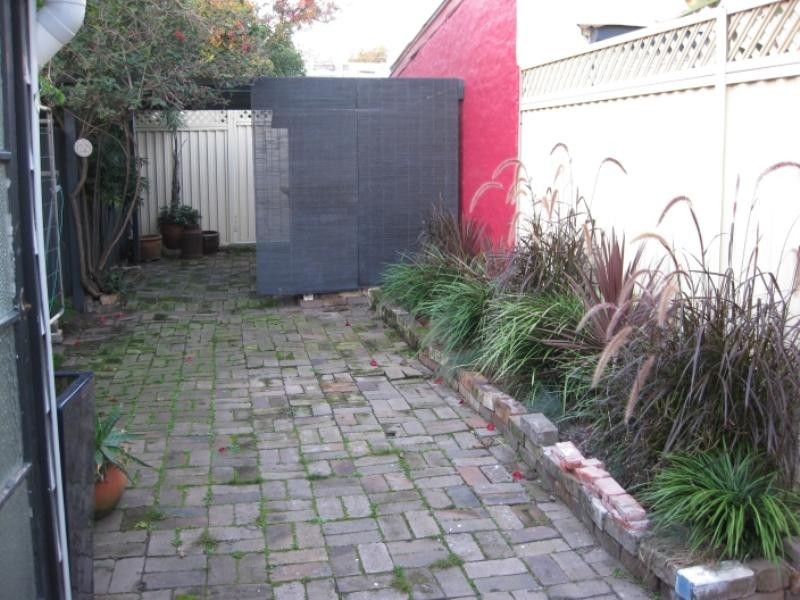 77 Park Road, St Peters NSW 2044