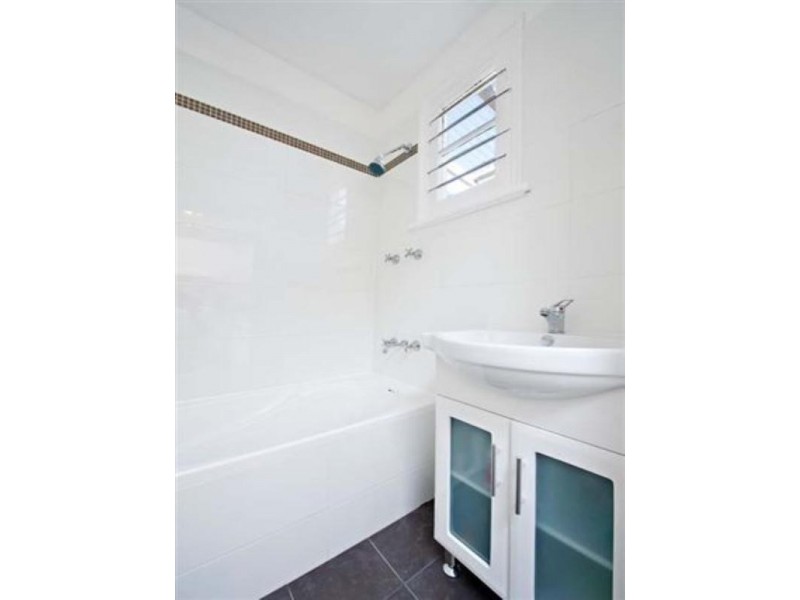 77 Roberts Street, Camperdown NSW 2050