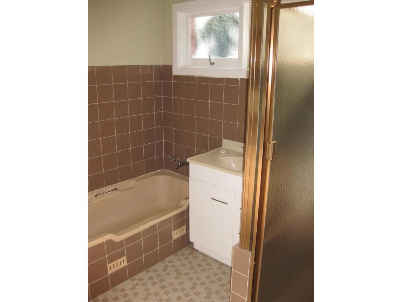 5 Pembrew Crescent, Earlwood NSW 2206